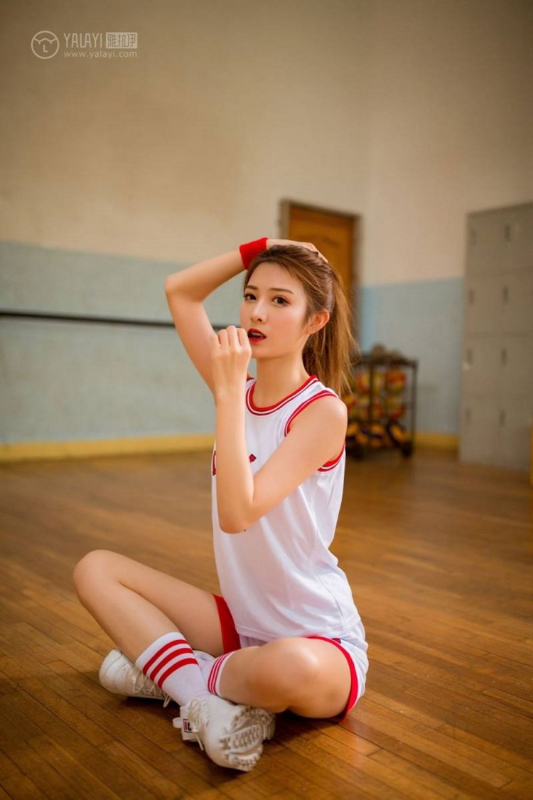 校园体育生运动少女阳光性感娇躯天然素人诱惑写真