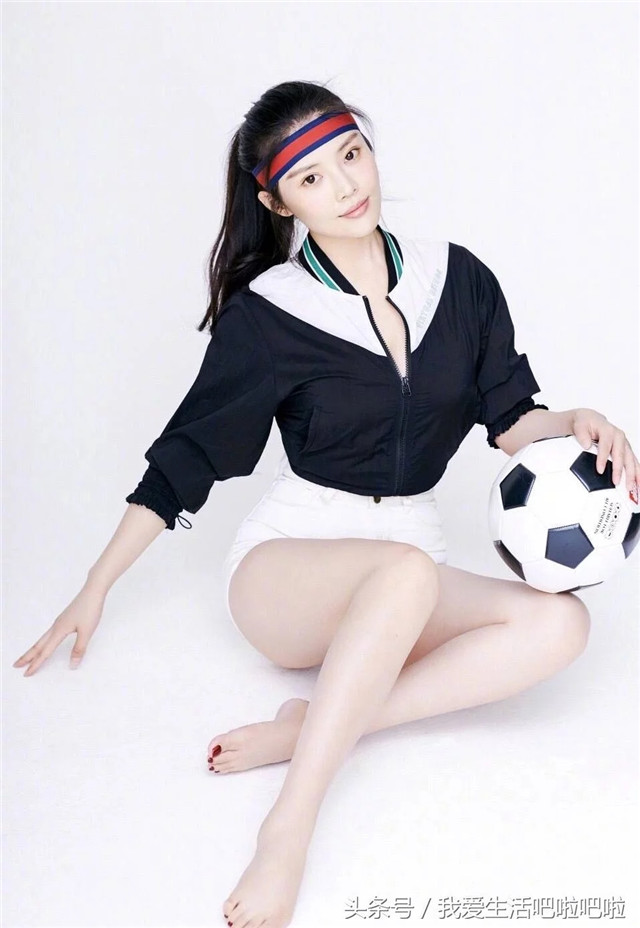 徐冬冬足球宝贝靓照曝光 难有的干净利爽