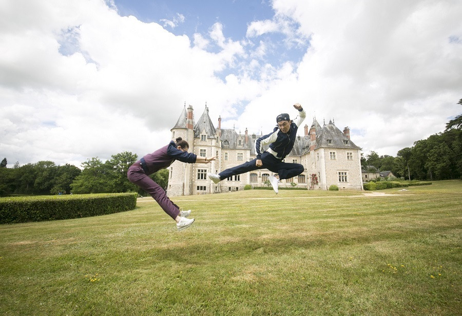 戚薇李承铉最新写真 边秀恩爱边搞笑