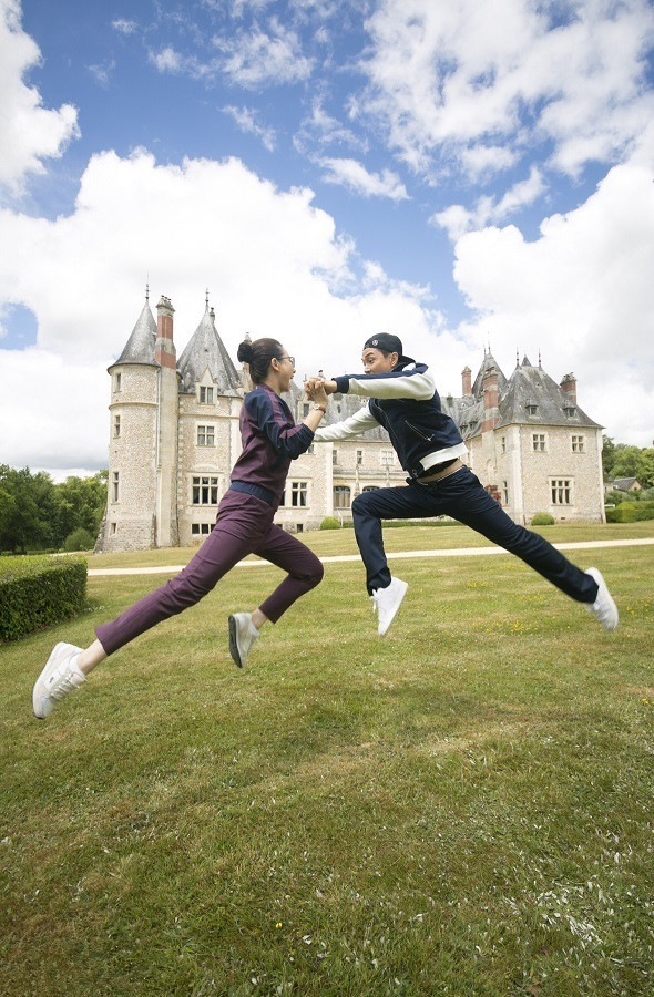 戚薇李承铉最新写真 边秀恩爱边搞笑