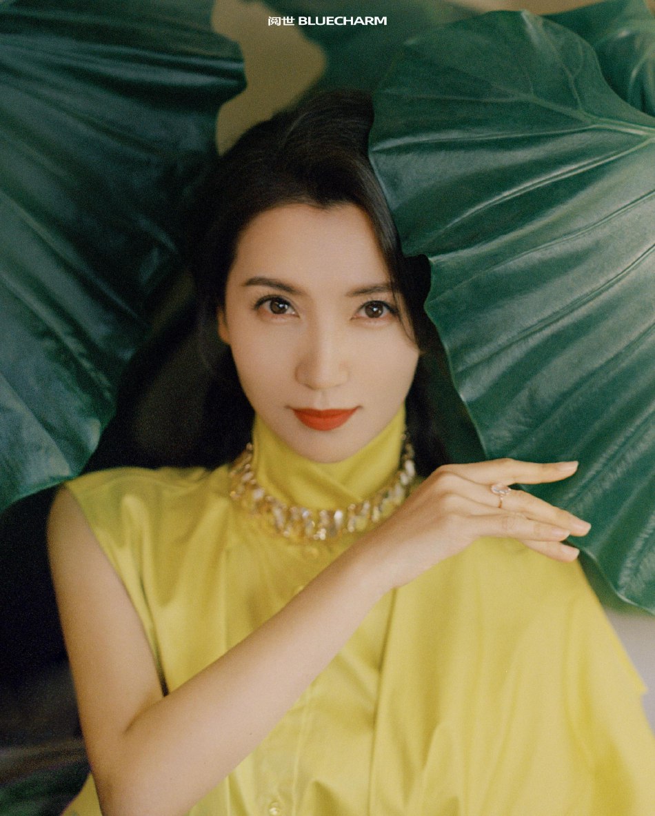 陈好时尚造型百变风格杂志写真