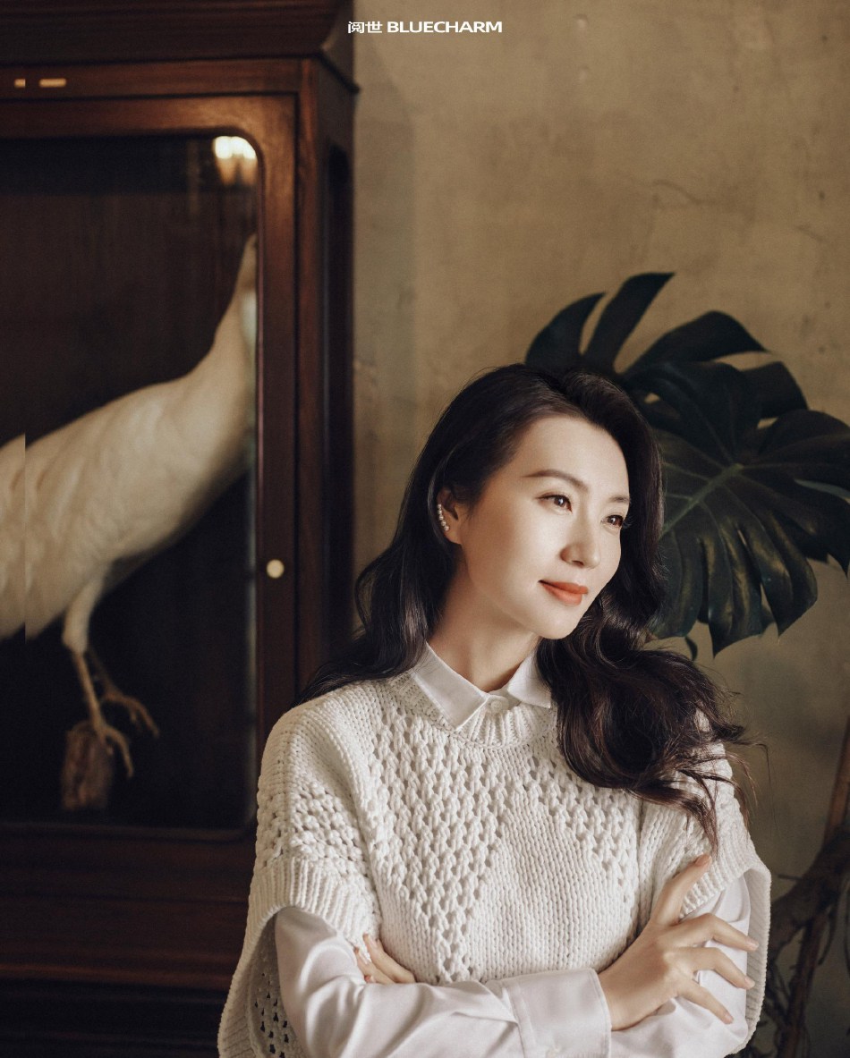 陈好时尚造型百变风格杂志写真