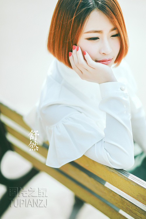 校花纯白清纯照 空灵可人