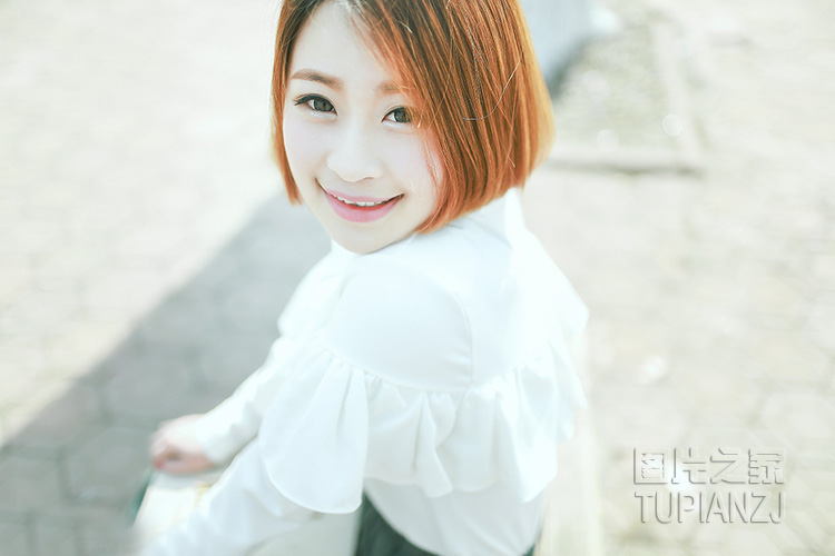 校花纯白清纯照 空灵可人