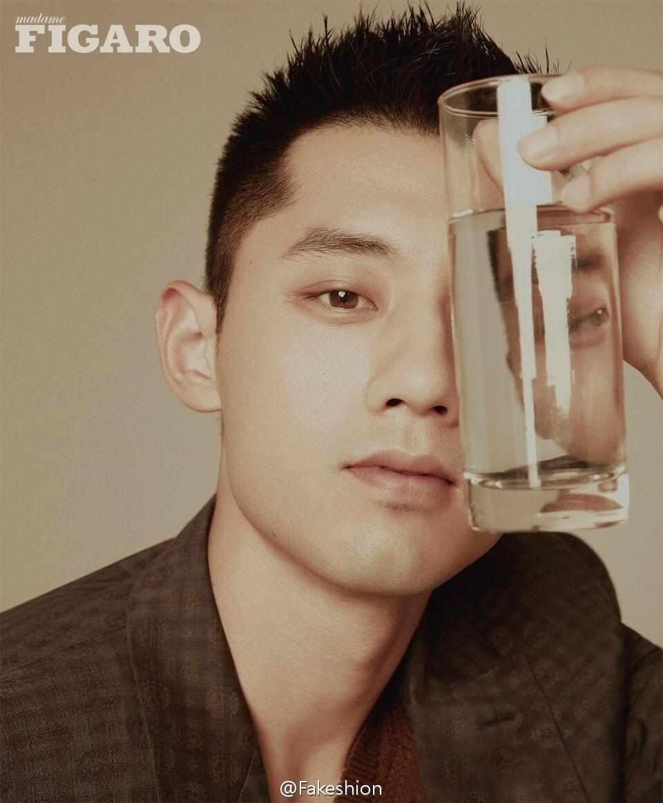 有点可爱又有点帅气的小藏獒张继科撩妹图片