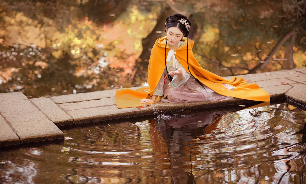 温柔娴淑的汉服美女气质纤尘不染唯美古风图片