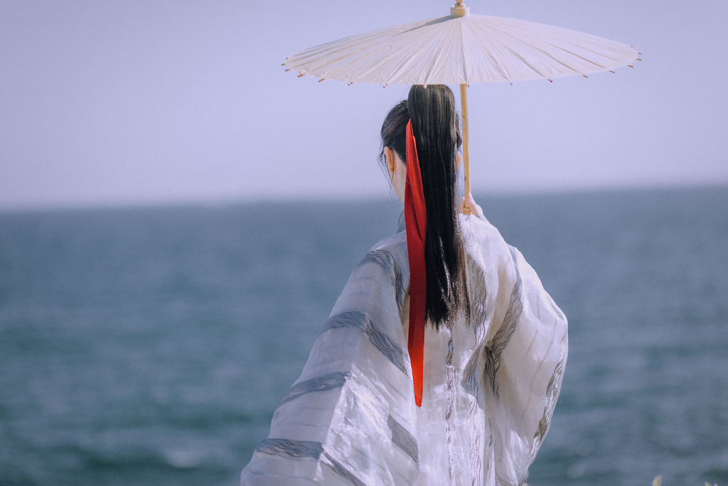 气质纤尘不染的古装侠女看起来又A又飒养眼古风摄影图片