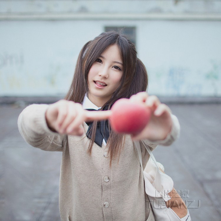 90后校园清纯美女生活照 转角遇见爱