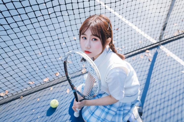 校园清纯美少女萌妹白丝美腿阳光养眼写真图片