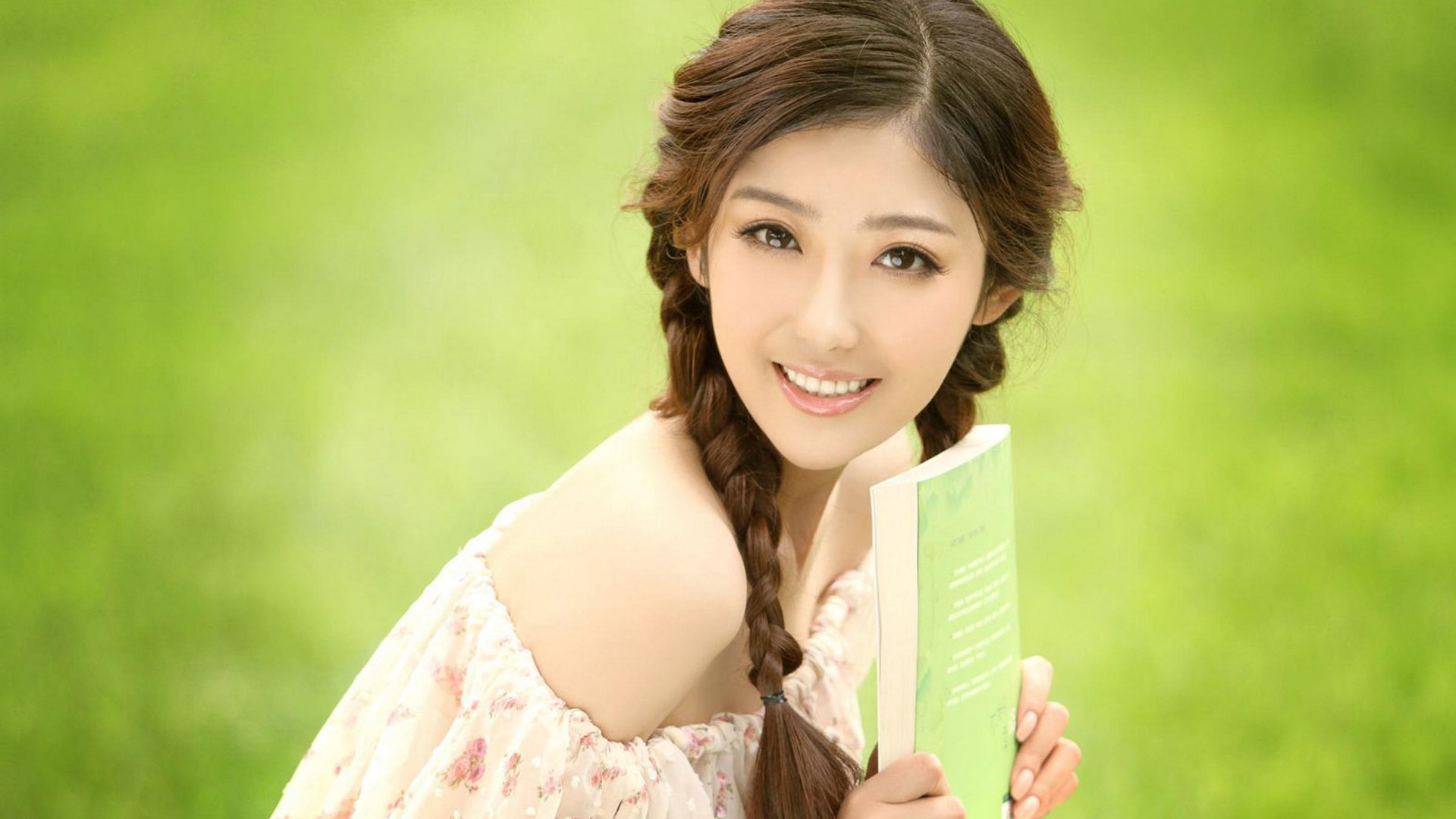 情趣制服美女紧身包臀裙性感高跟鞋黑丝美腿写真