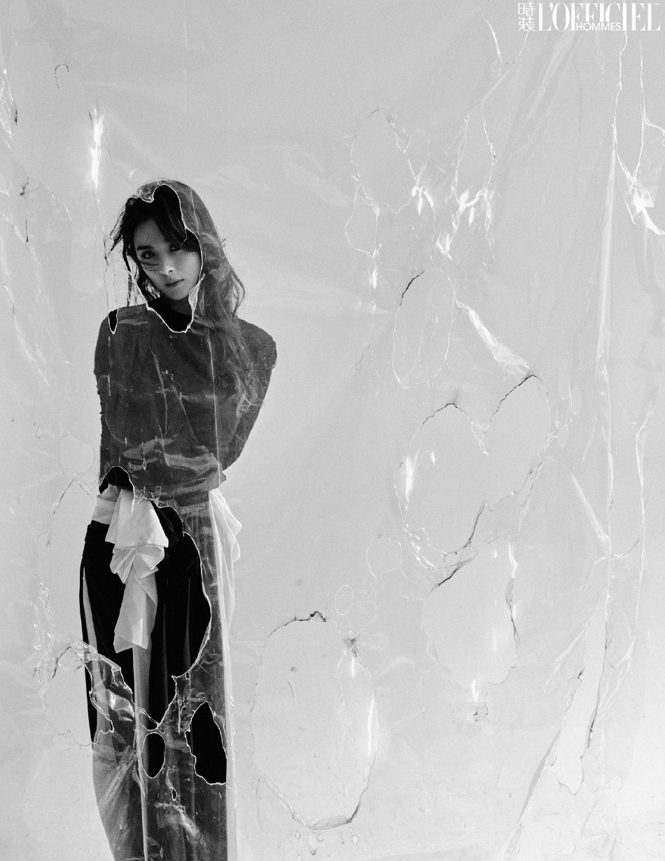 杨幂复古造型化身摩登女郎写真