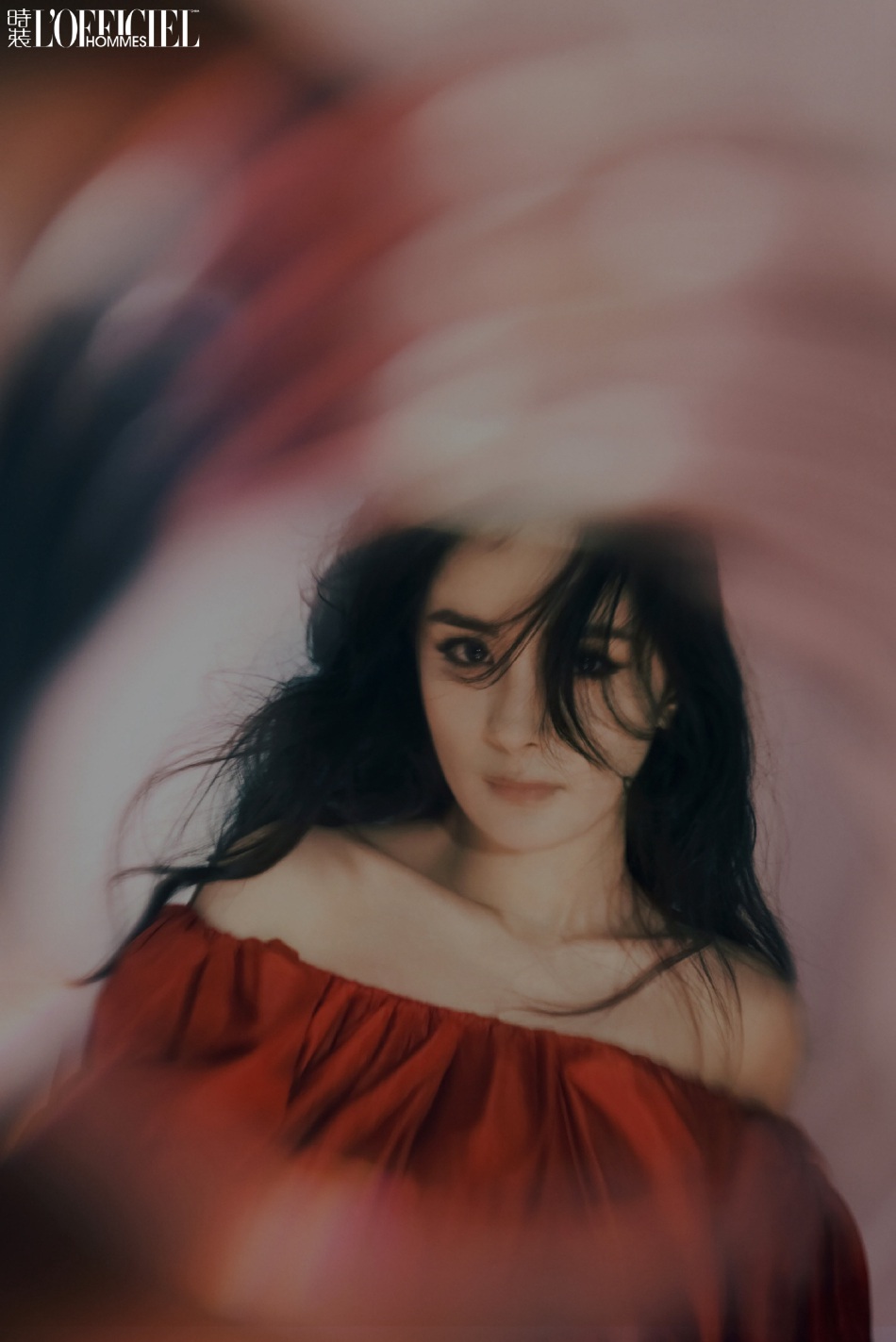 杨幂复古造型化身摩登女郎写真