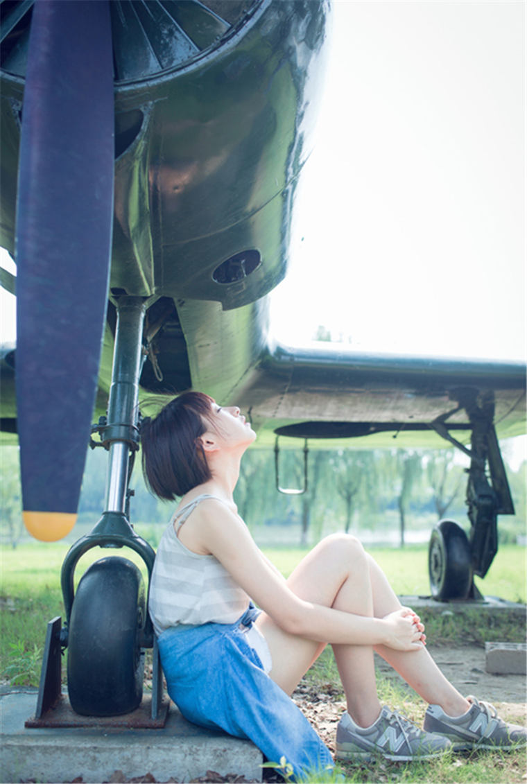 寂寞少妇沁馨美胸肥臀性感丁字裤大胆艺术照