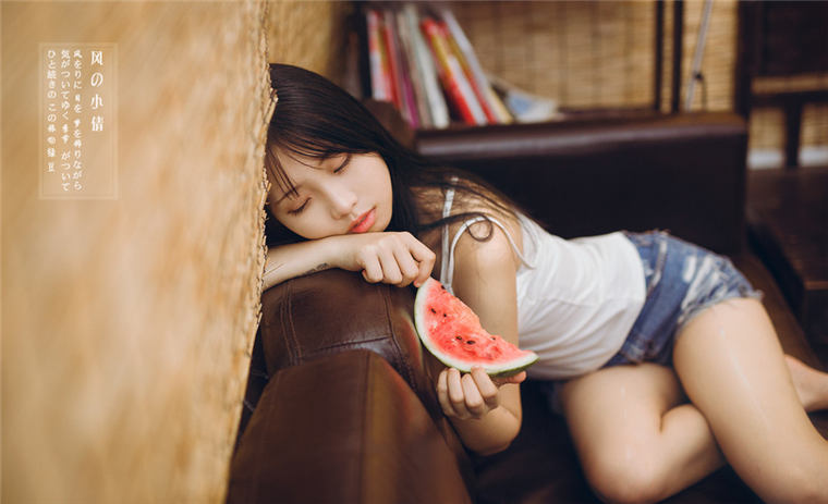 寂寞少妇沁馨美胸肥臀性感丁字裤大胆艺术照