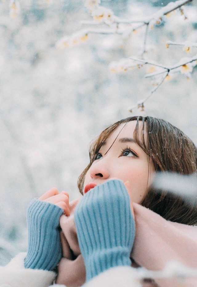 寂寞少妇沁馨美胸肥臀性感丁字裤大胆艺术照