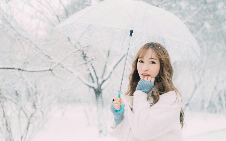 寂寞少妇沁馨美胸肥臀性感丁字裤大胆艺术照