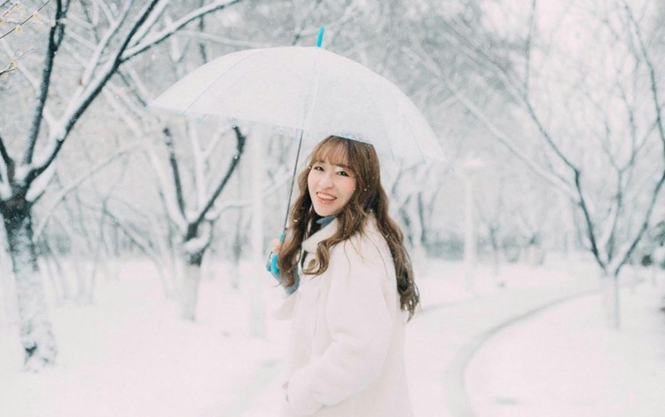 寂寞少妇沁馨美胸肥臀性感丁字裤大胆艺术照