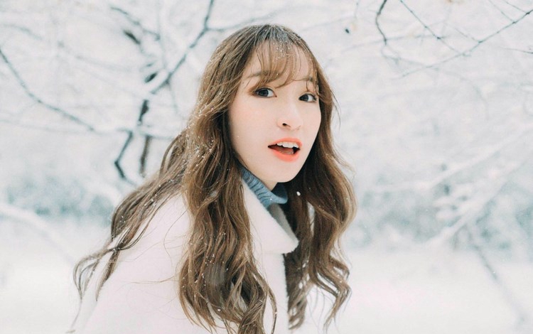 寂寞少妇沁馨美胸肥臀性感丁字裤大胆艺术照