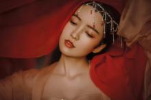 古风汉服美女阳光下养眼唯美侧颜杀时尚写真集