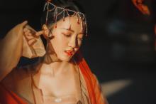 古风汉服美女阳光下养眼唯美侧颜杀时尚写真集