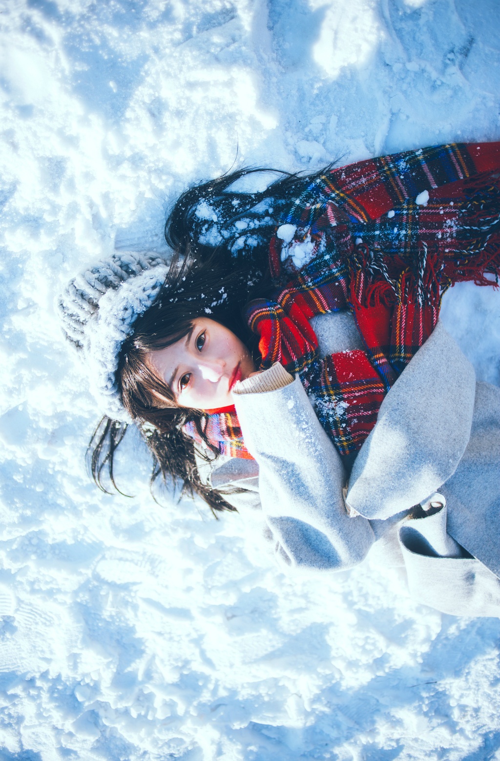 刘海美女玩性感私房照