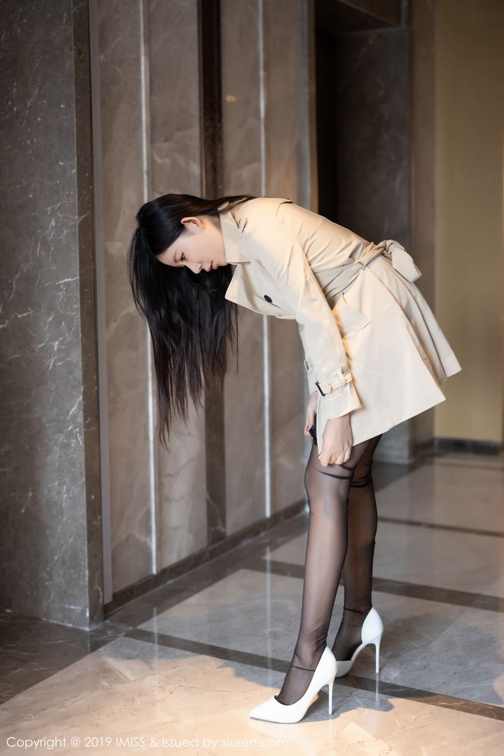 性感美腿美女黑丝高跟诱惑写真