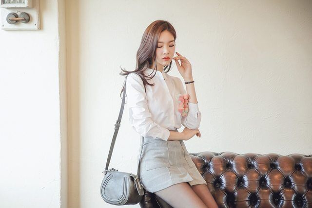 韩国长腿黑丝气质美女