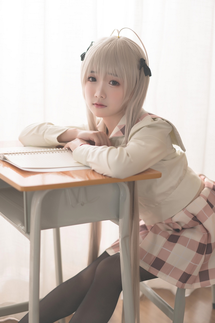 白发双马尾美女黑丝美腿性感COS写真图集