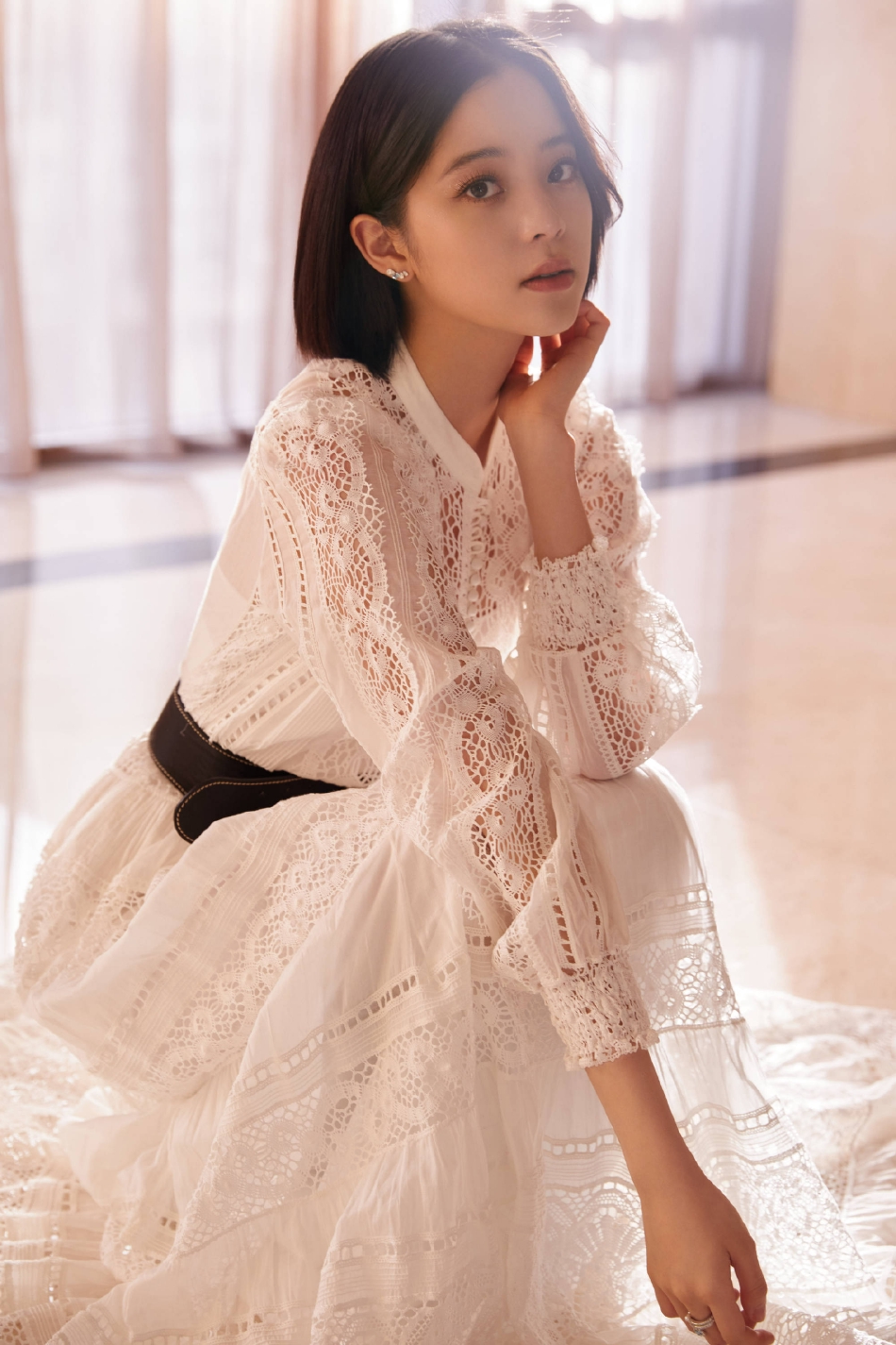 欧阳娜娜蕾丝长裙清纯动人写真