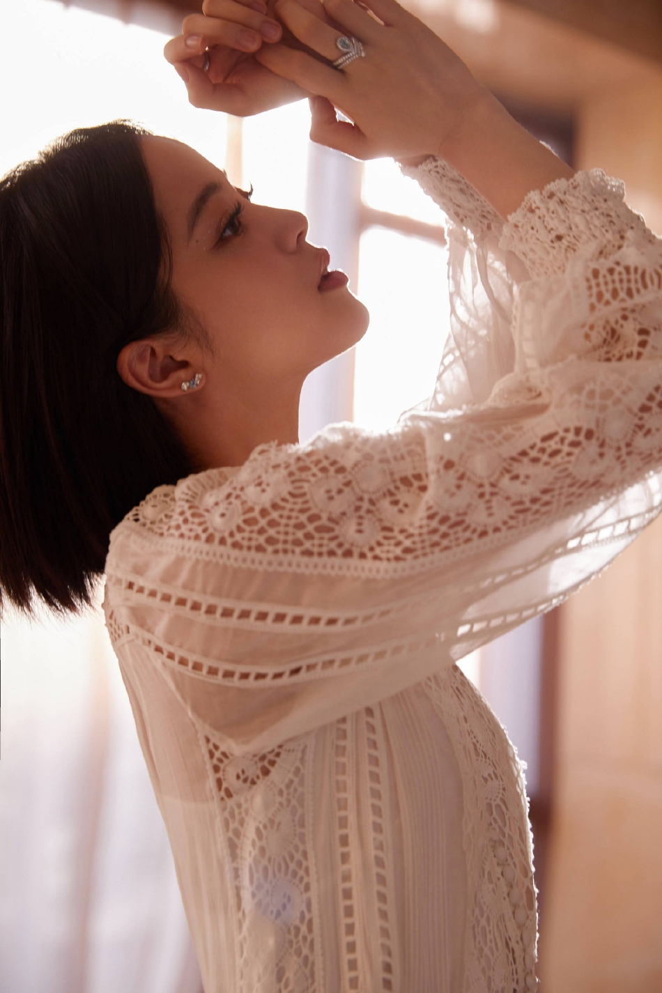 欧阳娜娜蕾丝长裙清纯动人写真