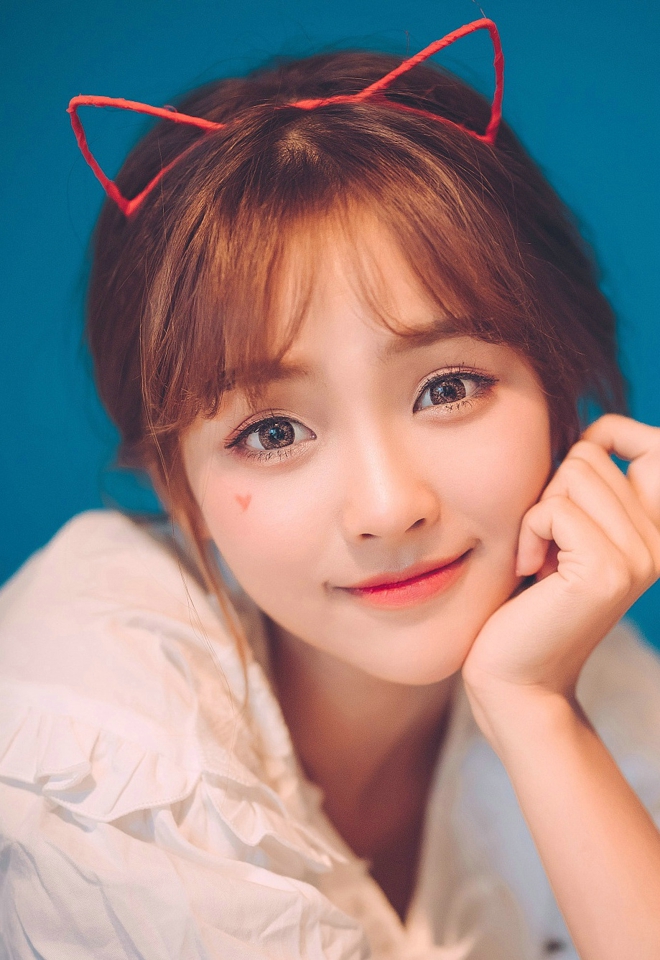 性感好身材美女车模