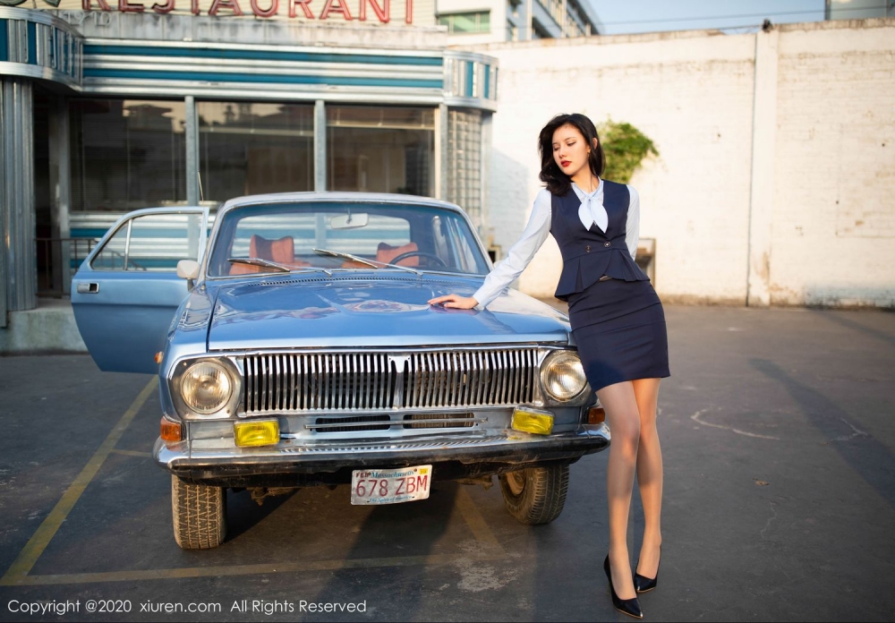 白富美阿朱拍照姿势惹火撩人勾魂摄魄的美女激情图片