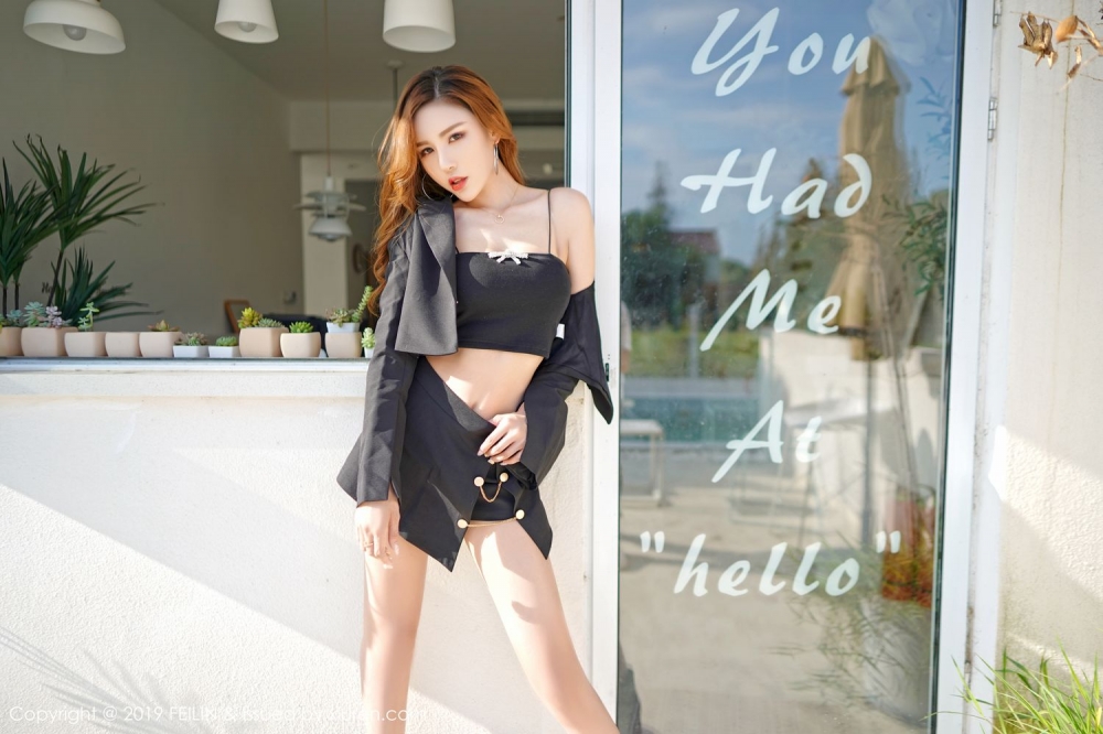 白富美阿朱拍照姿势惹火撩人勾魂摄魄的美女激情图片