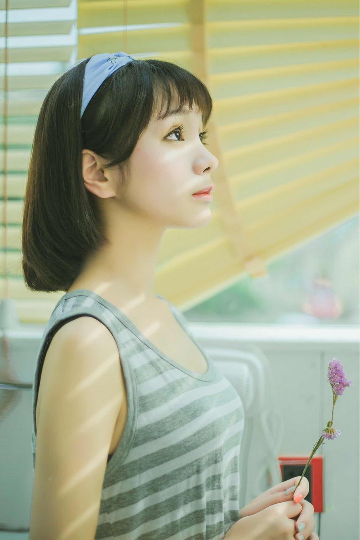 白富美阿朱拍照姿势惹火撩人勾魂摄魄的美女激情图片