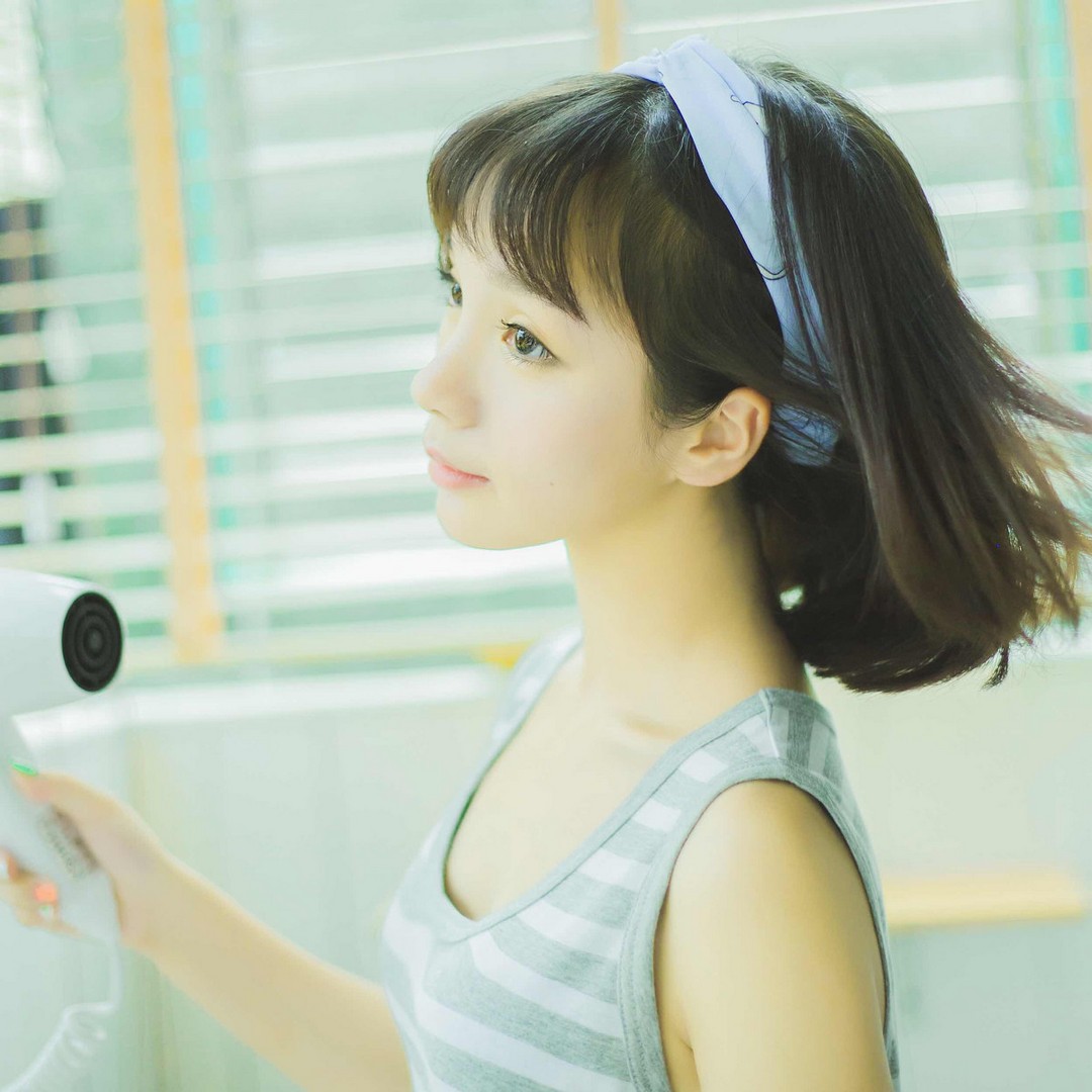 白富美阿朱拍照姿势惹火撩人勾魂摄魄的美女激情图片