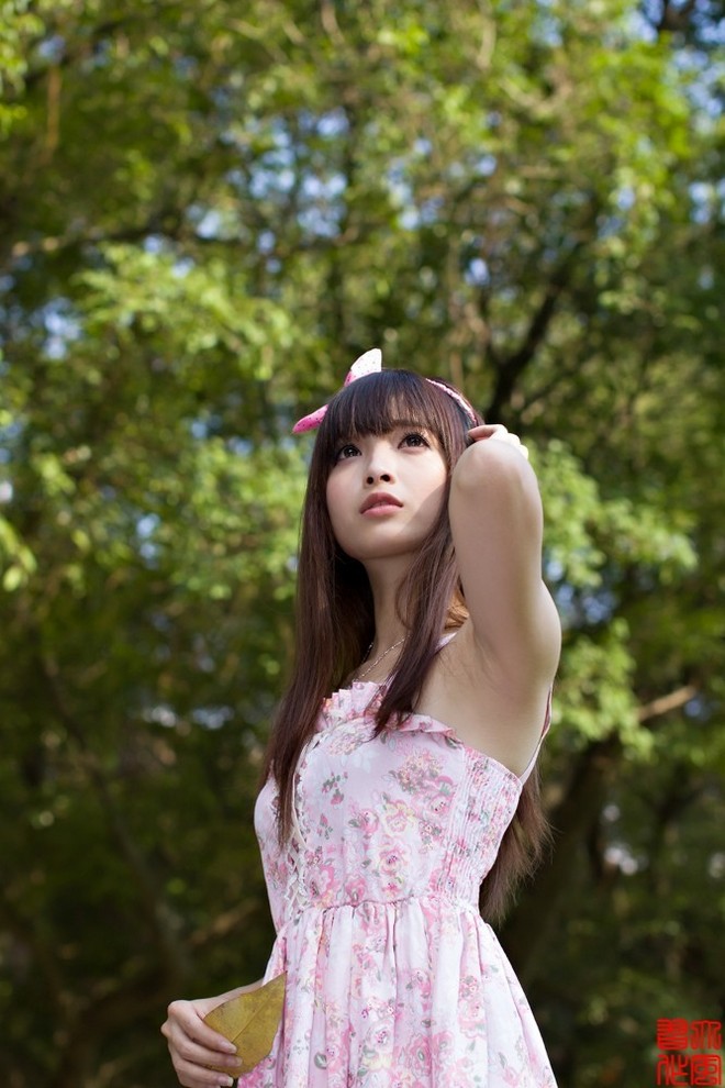 白富美阿朱拍照姿势惹火撩人勾魂摄魄的美女激情图片