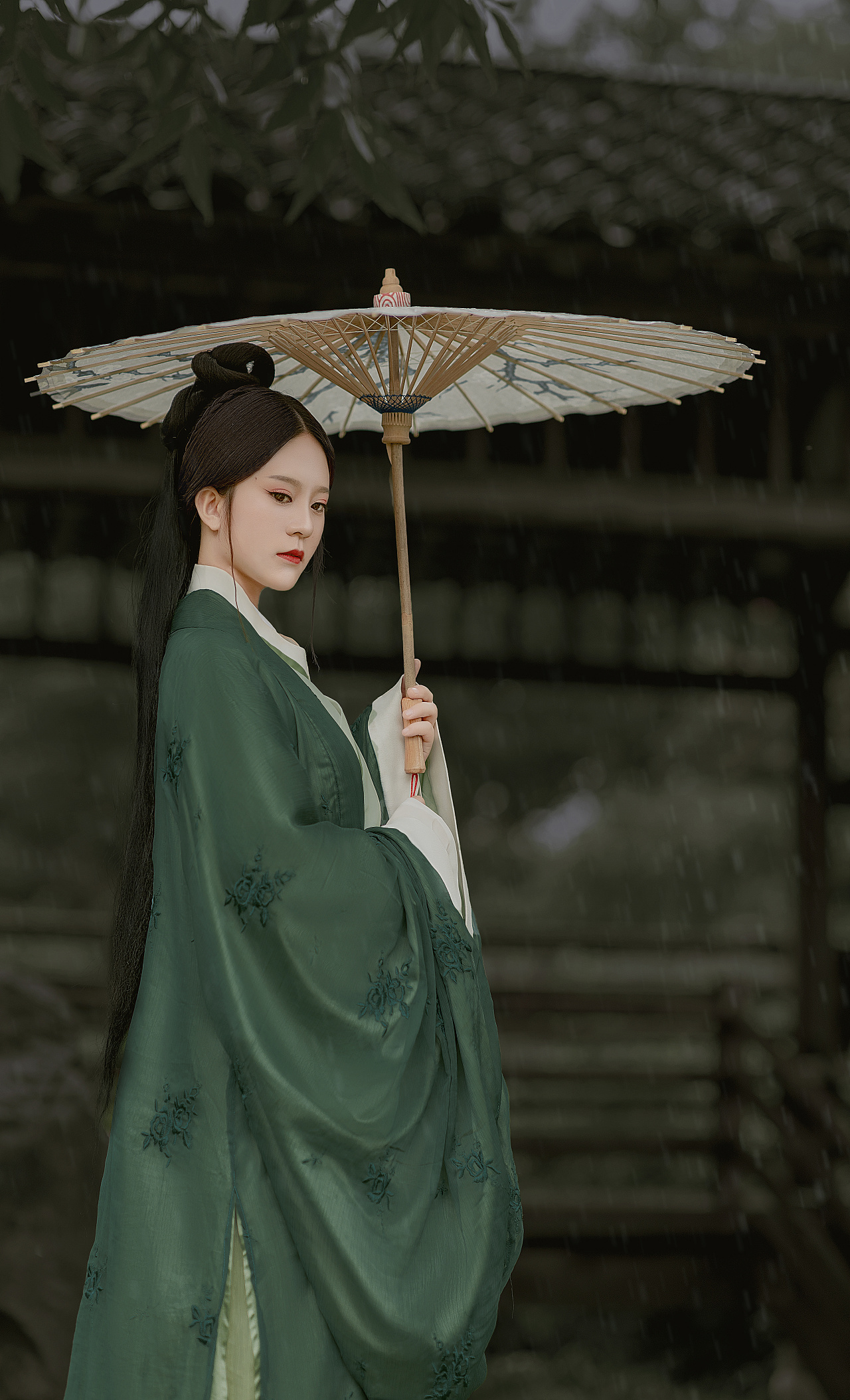 温婉大气的古装美人唯美图片