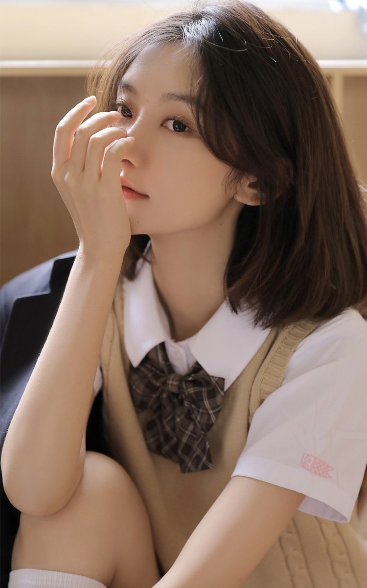 漂亮学生妹长相清秀日系美女图