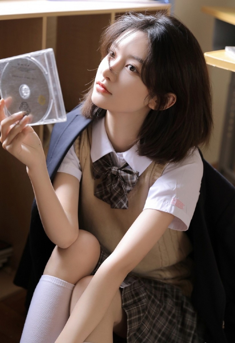漂亮学生妹长相清秀日系美女图