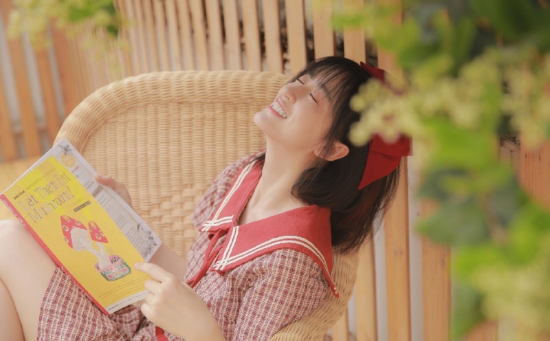 夏日格子裙美女清新浪漫写真集