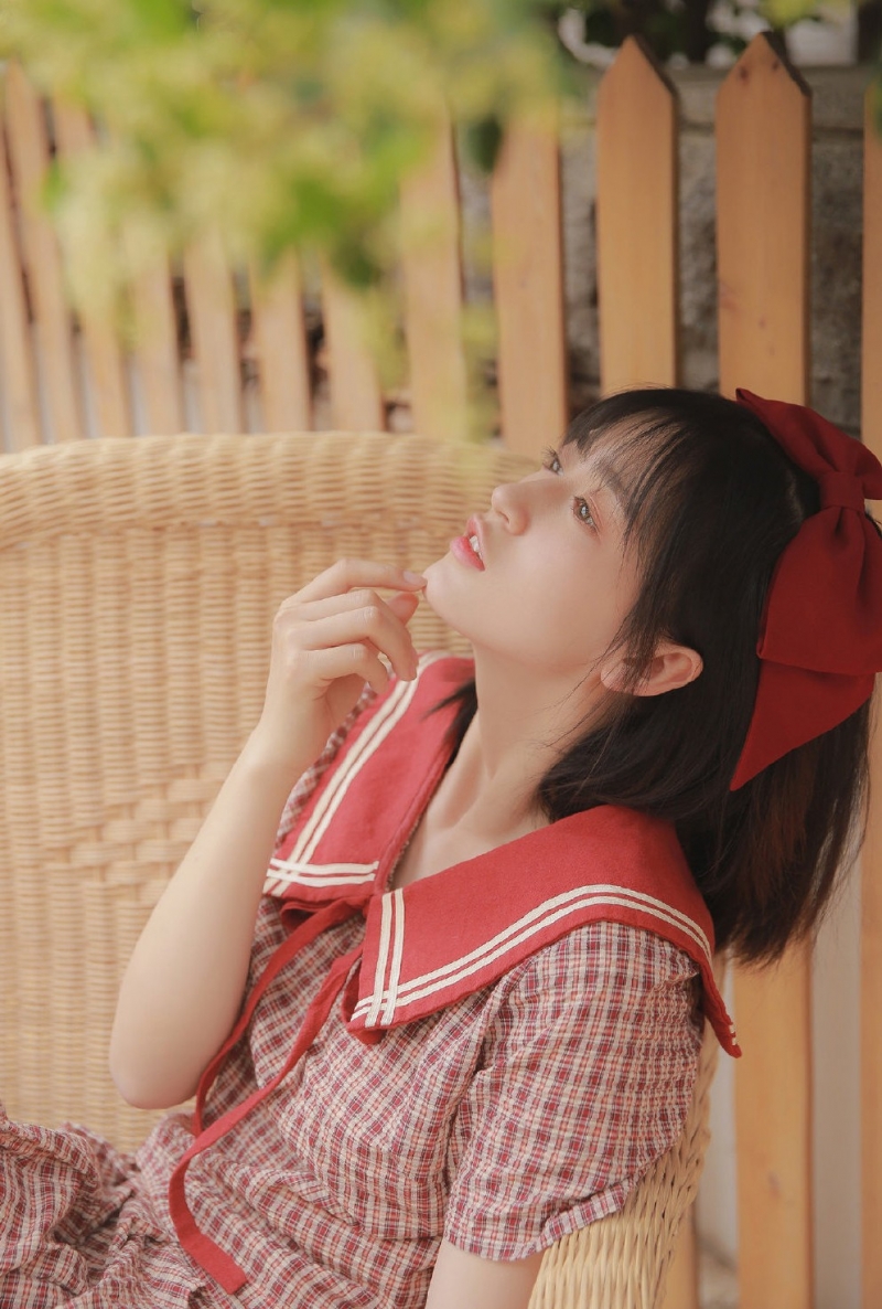 夏日格子裙美女清新浪漫写真集