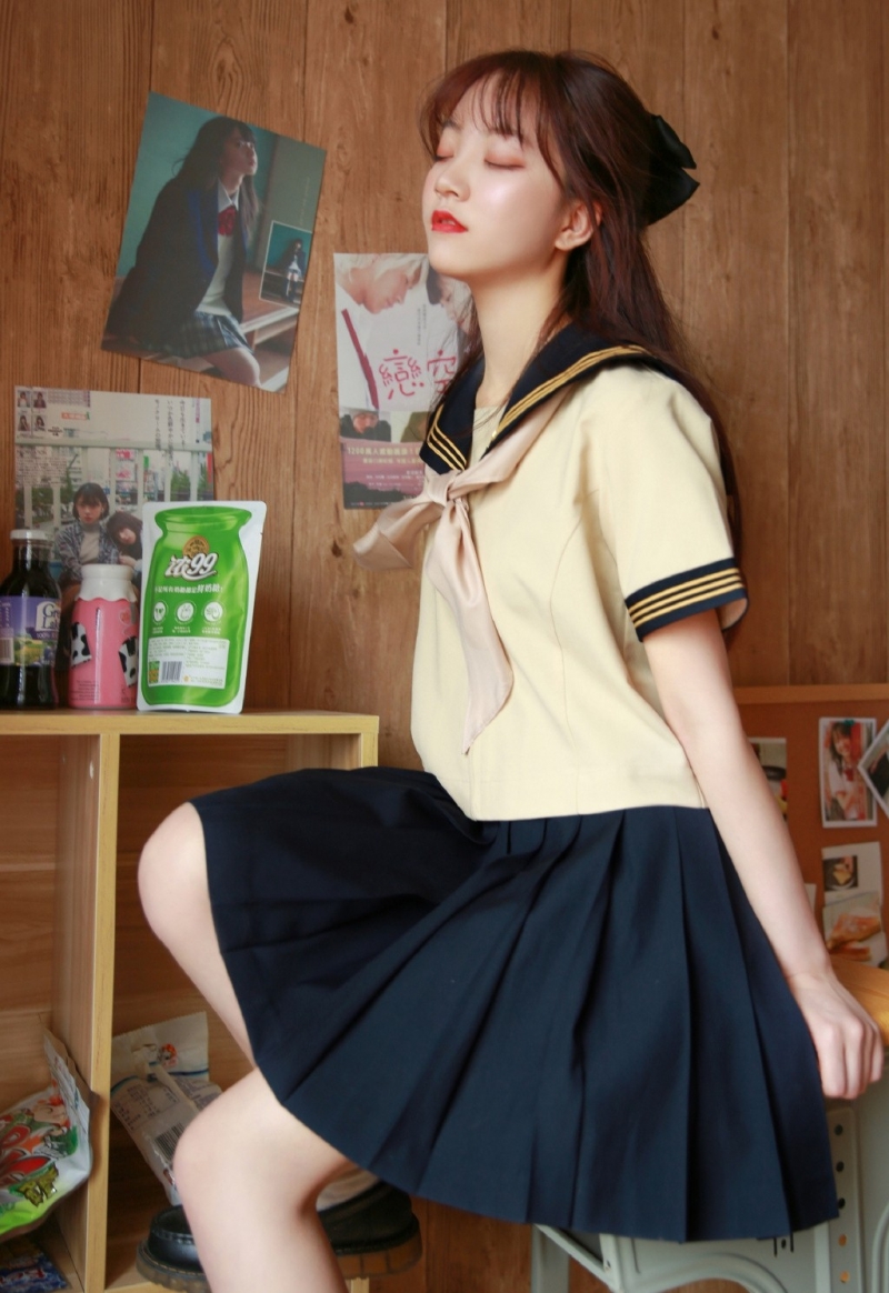 JK制服美女笑靥如花唯美写真集