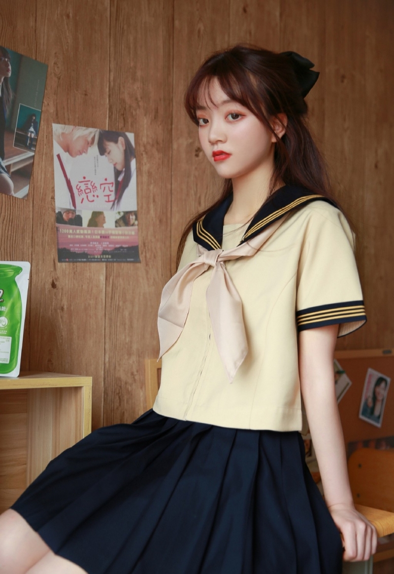 JK制服美女笑靥如花唯美写真集