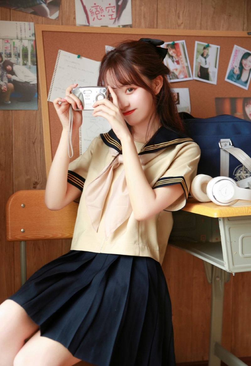 JK制服美女笑靥如花唯美写真集