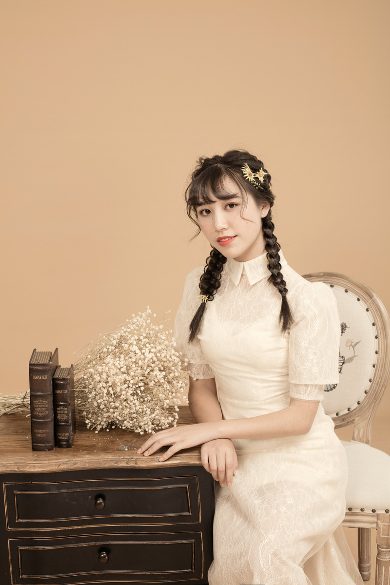 [爱蜜社]宅男女神小狐狸极致透视装长腿诱惑的丝袜美腿