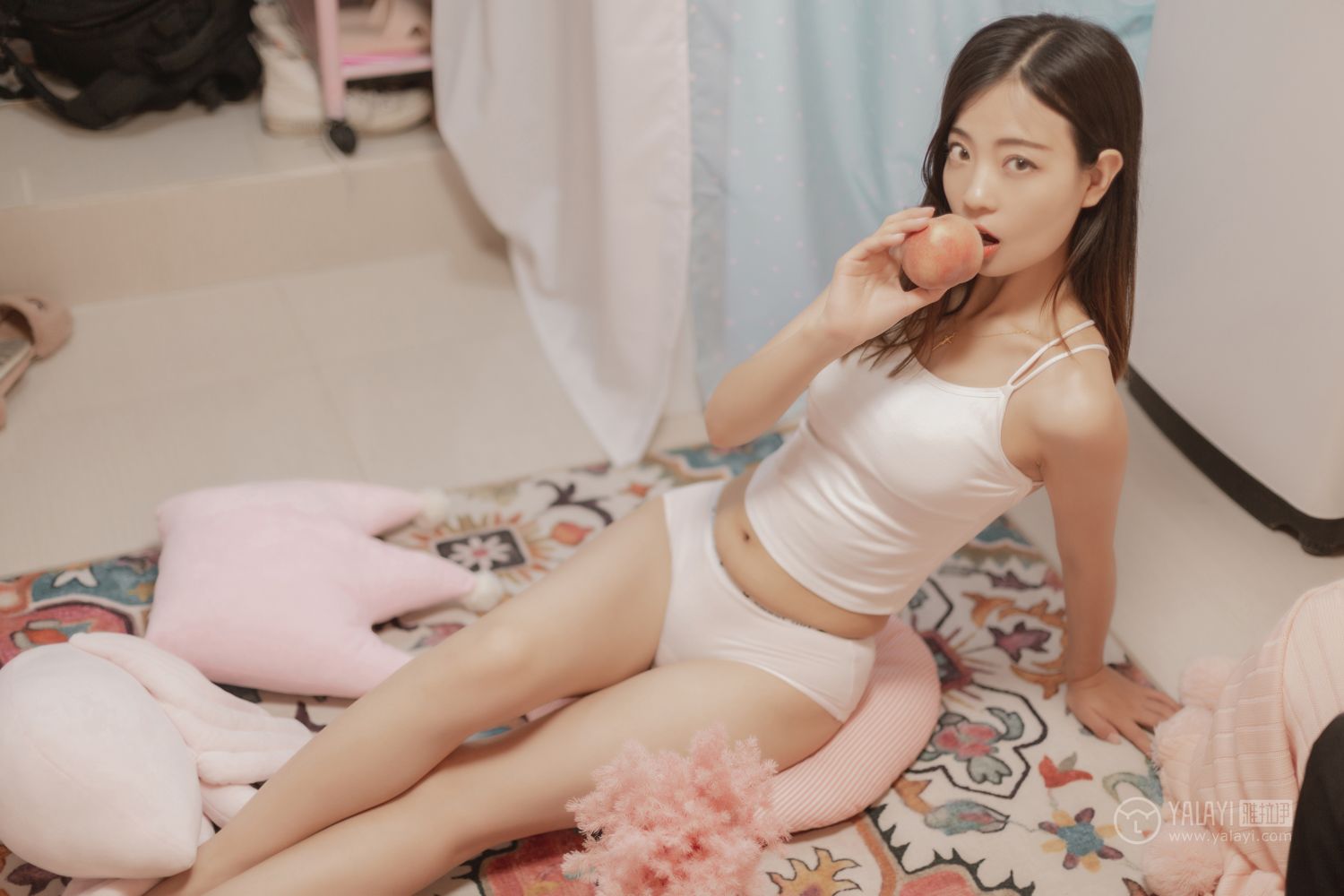 [爱蜜社]宅男女神小狐狸极致透视装长腿诱惑的丝袜美腿