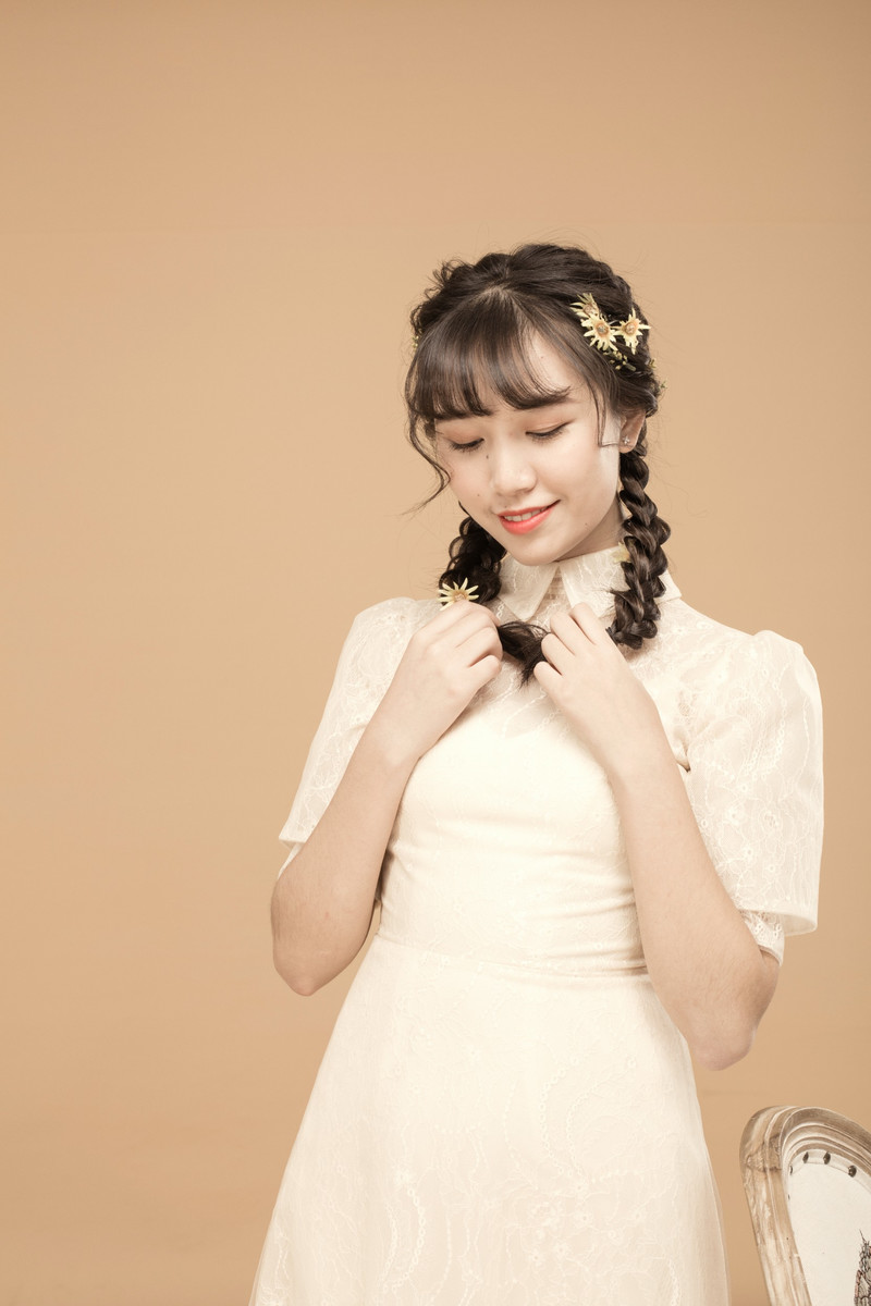 [爱蜜社]宅男女神小狐狸极致透视装长腿诱惑的丝袜美腿