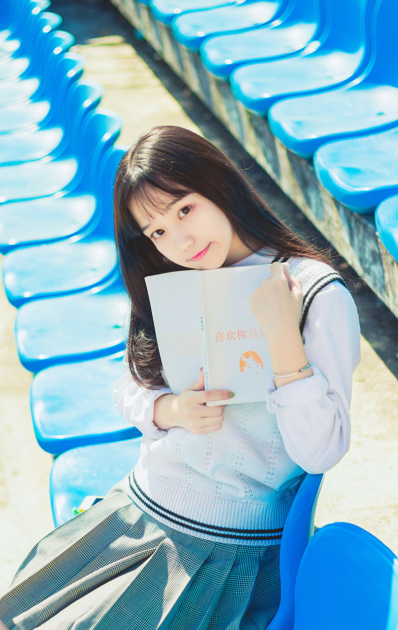 极品推女郎周于希在办公室的诱与惑黑丝美腿绝美肉体摄影