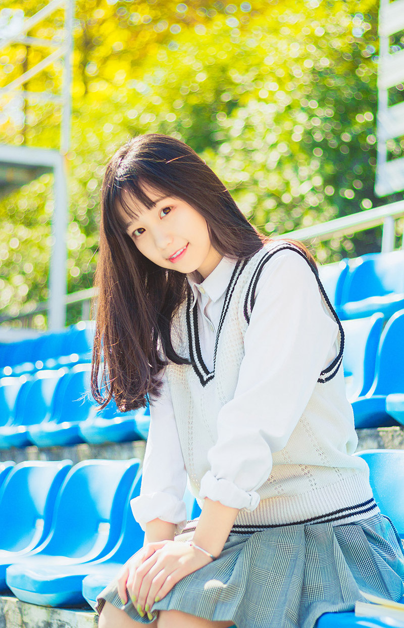 极品推女郎周于希在办公室的诱与惑黑丝美腿绝美肉体摄影