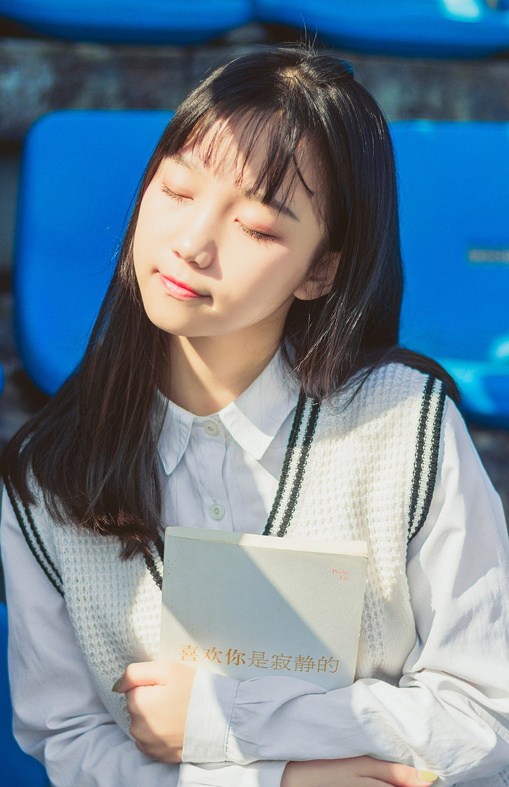 极品推女郎周于希在办公室的诱与惑黑丝美腿绝美肉体摄影